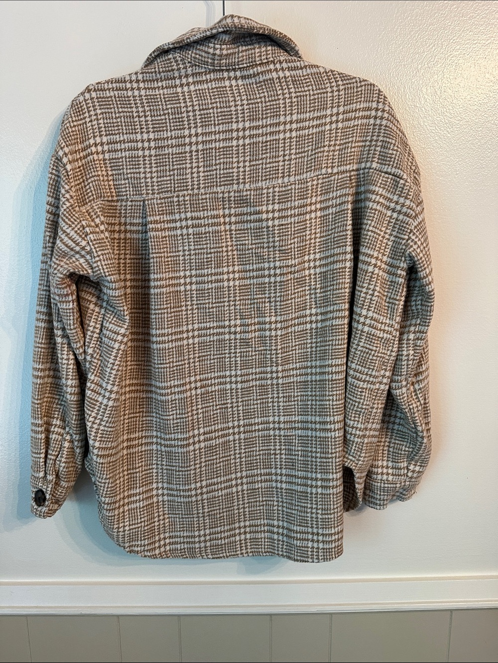 LA MIEL Beige and Cream Plaid Button-Up Jacket/Shacket Size Small - Picture 7 of 9